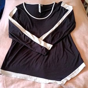 Like new, pull over top with faux suede